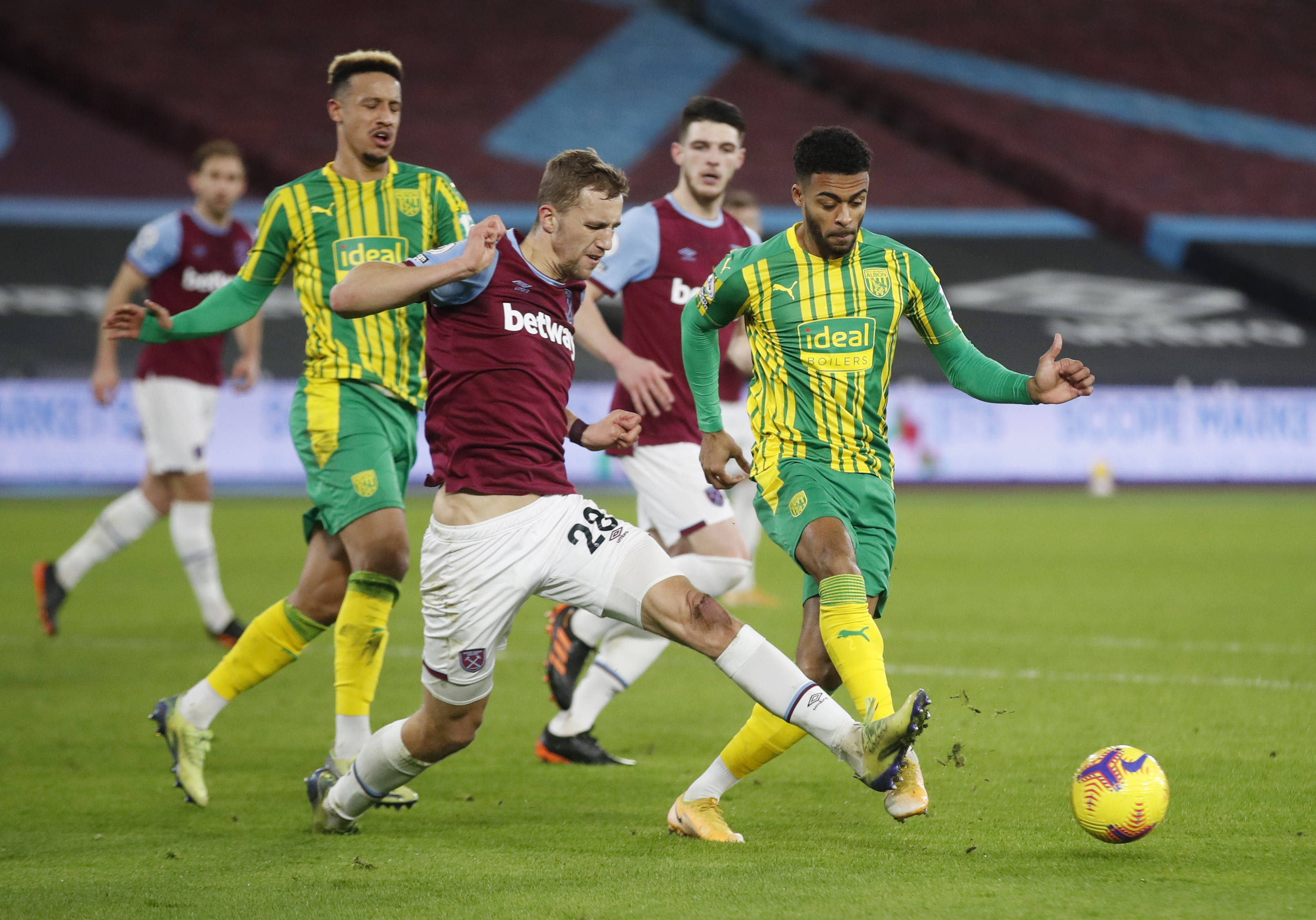 通过反腐败 通过反腐败